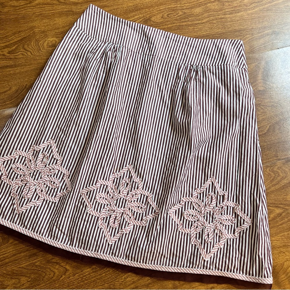 Ann Taylor LOFT Burgundy Stripe Floral Mesh Hem Skirt size 12